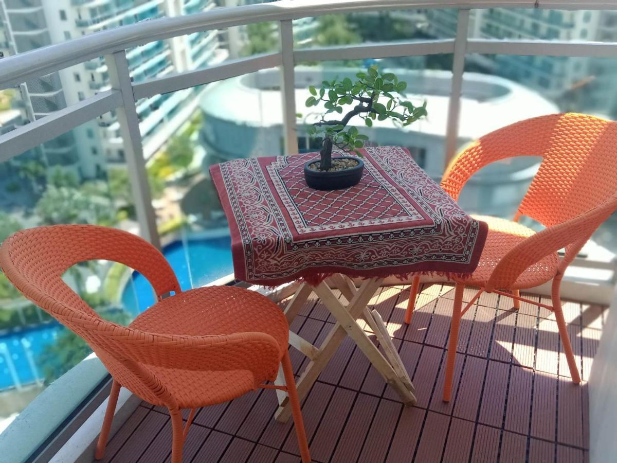 Holiday Escape Philippines Манила Екстериор снимка