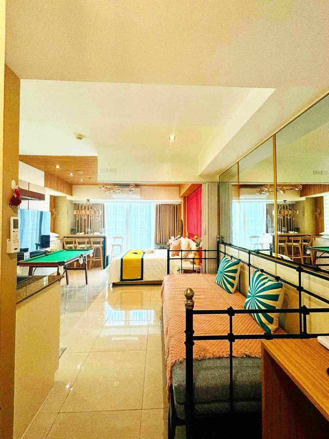 Holiday Escape Philippines Манила Екстериор снимка